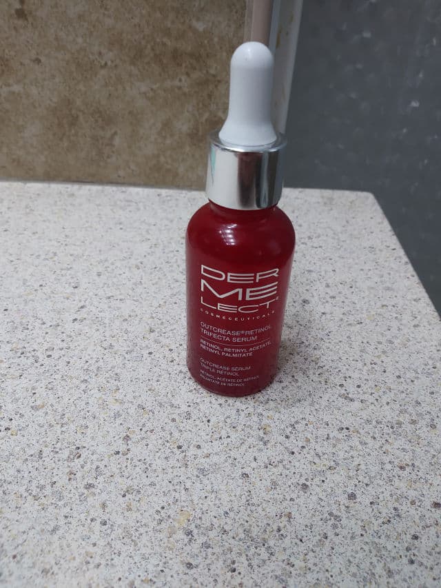 Dermelect Outcrease Retinol Trifecta Serum review photo by Aerowynn