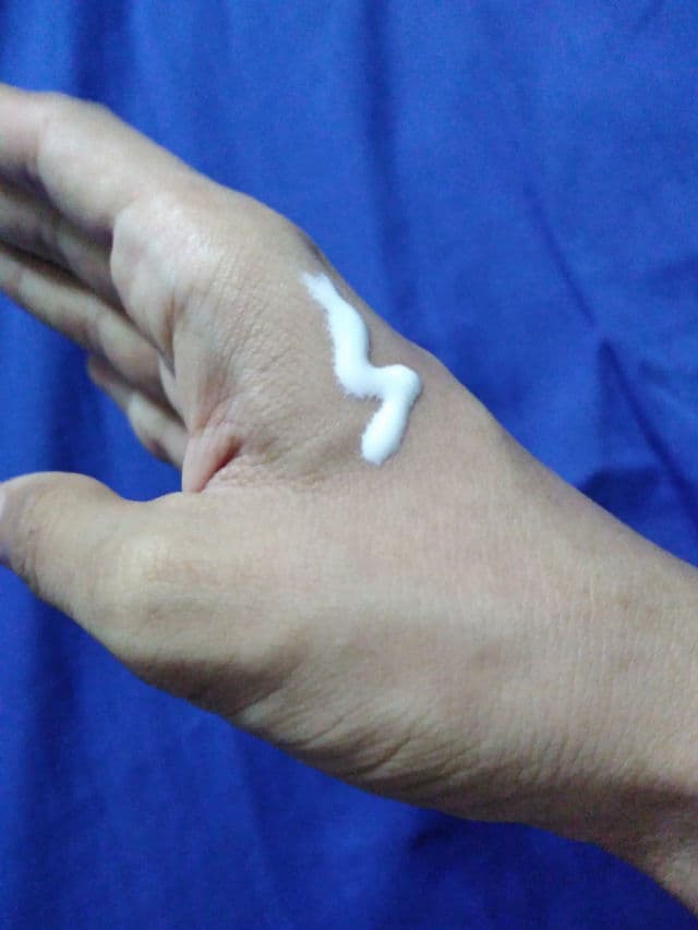 Sunplay Sport Screen SPF120 PA++++ review photo by AfrynKhyra