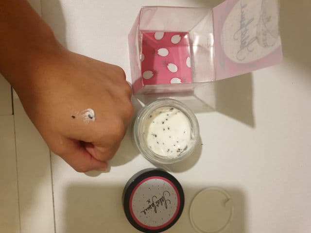 Revolution Beauty Dragon Fruit Face Mask review photo by Agness