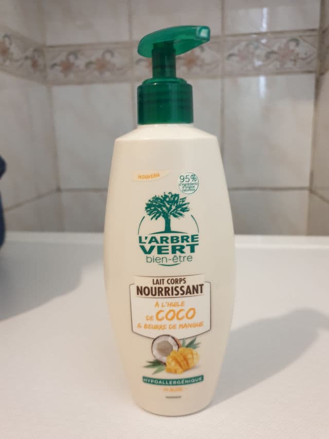 L'Arbre Vert Lait corps nourrissant à l'huile de coco & beurre de mangue review photo by Agness