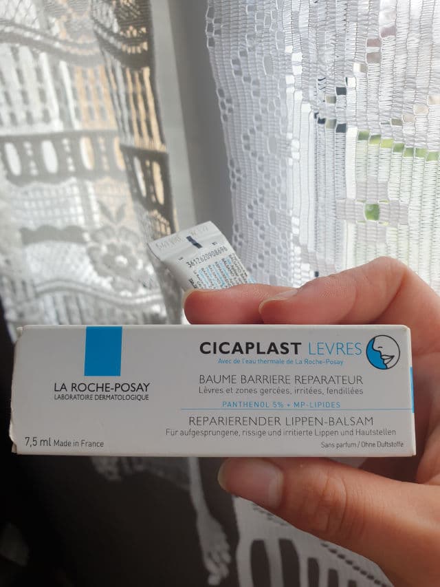 La Roche-Posay Cicaplast Baume B5 Lips review photo by Agness