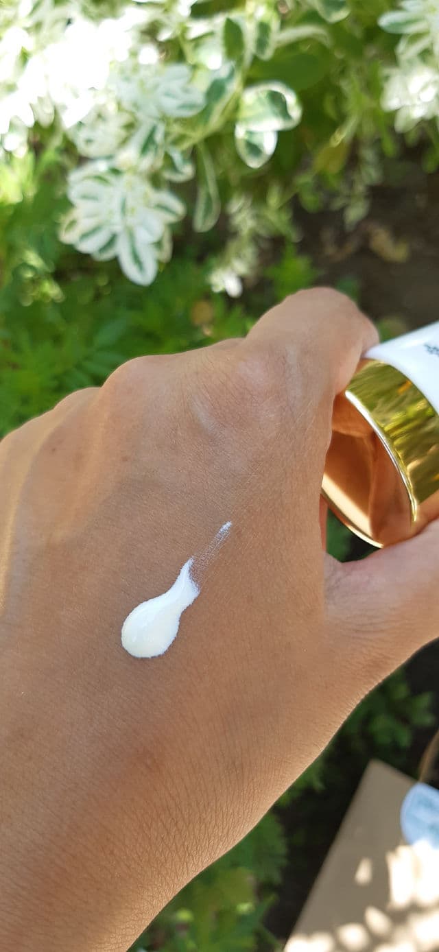 medi-peel Active Silky Sun Cream SPF50+ PA+++ review photo by Aida07