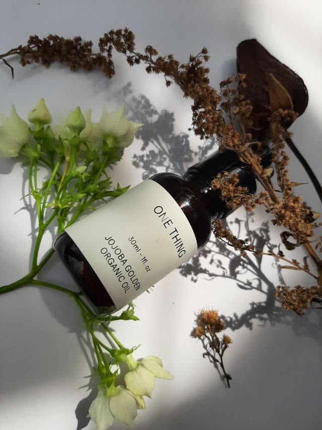 One Thing Jojoba Golden Organic Oil review photo by RdhR
