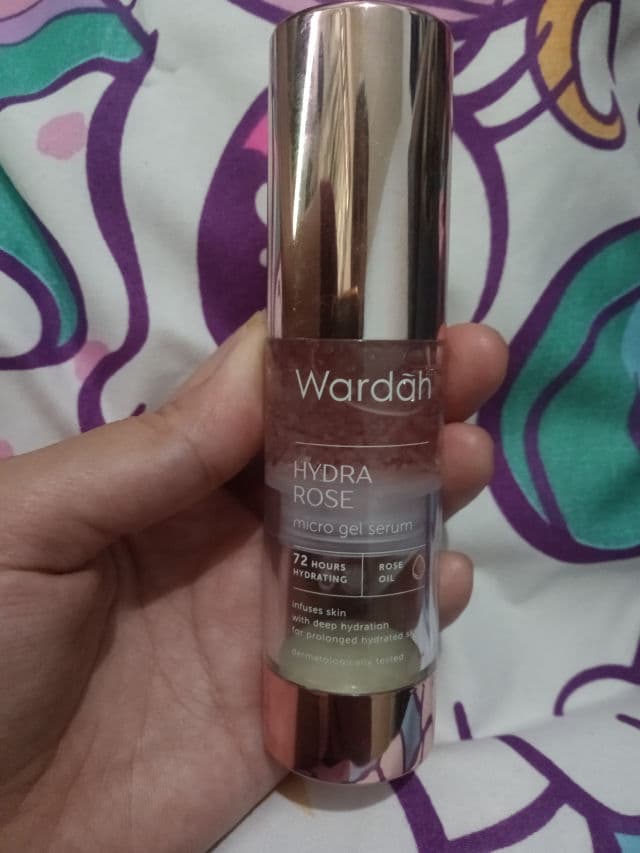 Wardah Hydra Rose Micro Gel Serum review photo by Ajejews