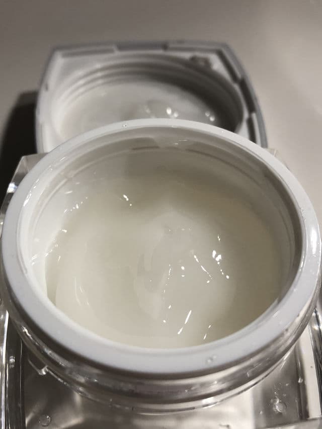 Hada Labo Intense Hydrating Skin-Plumping Gel Day & Night review photo by Ajsensitiveskincare