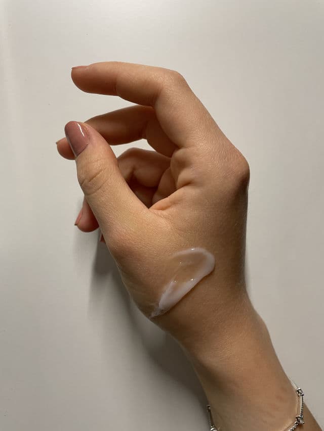 Neutrogena Hydro Boost Gel Cream for Dry Skin review photo by Alexandra3