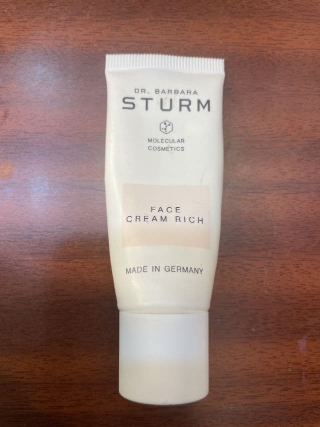 Dr. Barbara Sturm Face Cream Rich review photo by Alhala