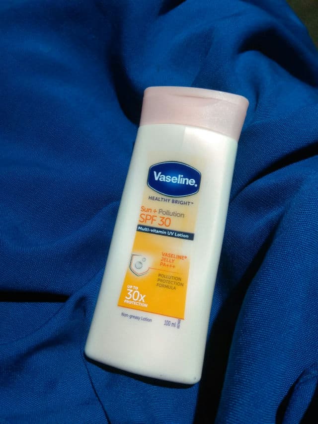 Vaseline Healthy Bright Sun + Pollution Protection Body Lotion SPF 30 review photo by Alna