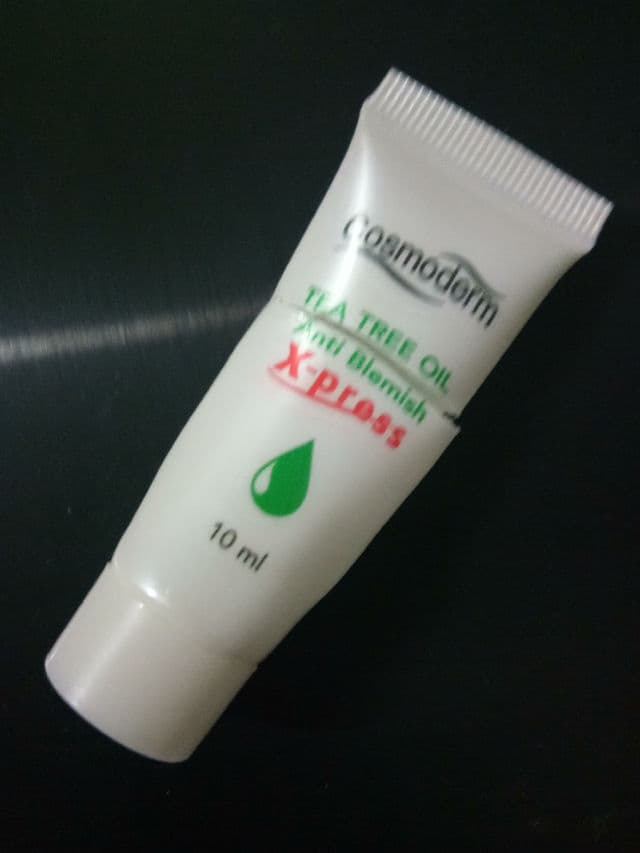 Cosmoderm Tea Tree Oil Anti Blemish Xpress review photo by FlowerGirl