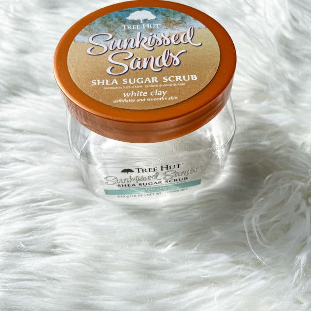 Tree Hut Sunkissed Sands Shea Sugar Scrub - White Clay review photo by Ambitiouspiglet