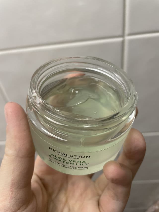 Revolution Beauty Aloe Vera & Water Lily Soothing Face Mask review photo by Anastasiya