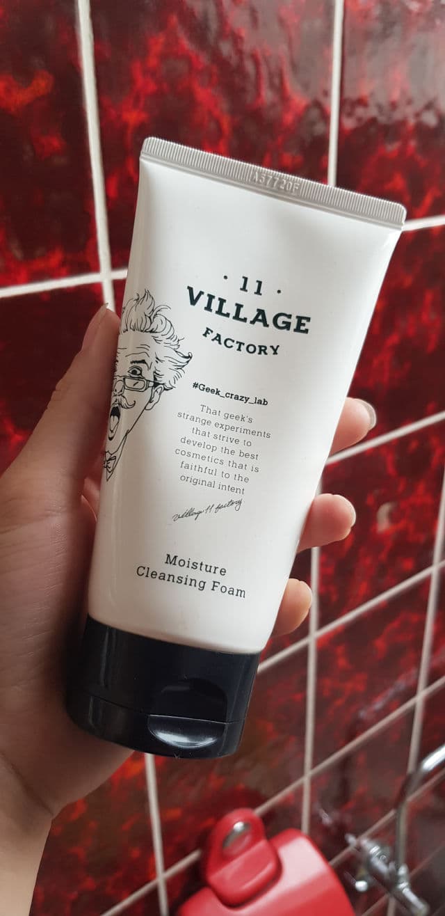 Village 11 Factory Moisture Cleansing Foam review photo by AndreaM