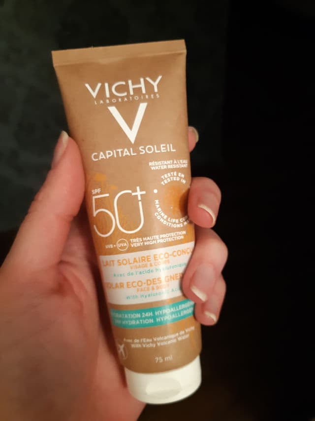 Vichy Capital Soleil Solar Eco-Designed Protective Milk SPF50+ review photo by AndreeaMihaela