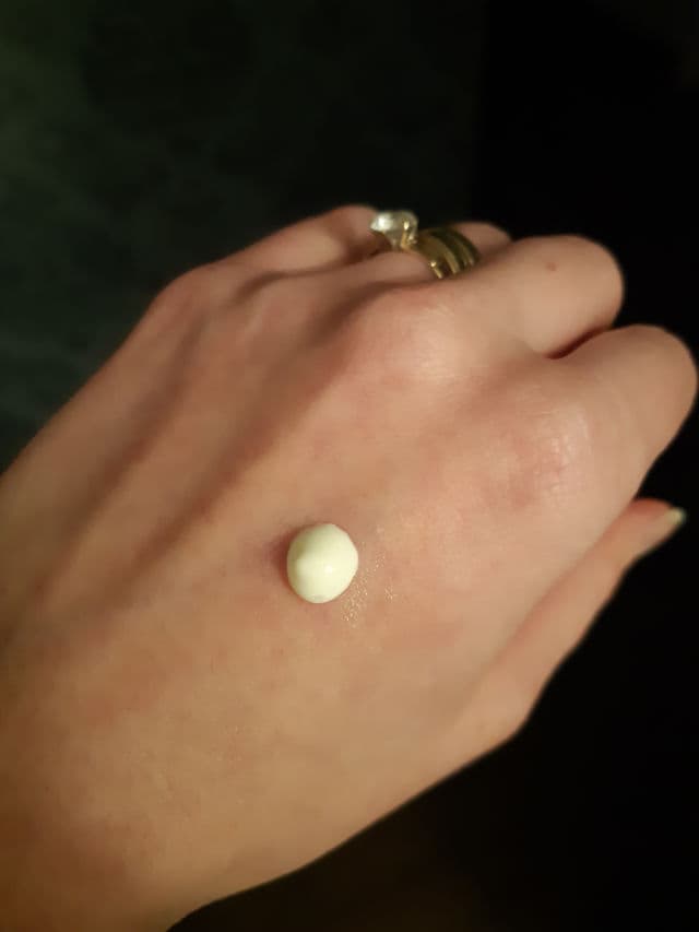 Vichy Capital Soleil Solar Eco-Designed Protective Milk SPF50+ review photo by AndreeaMihaela