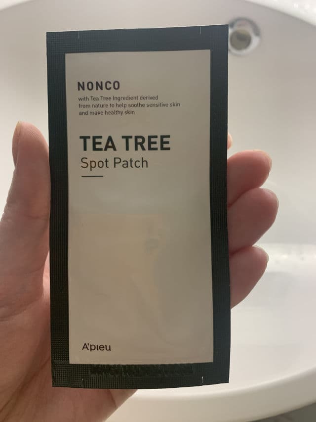 A'pieu Nonco Teatree Spot Patch review photo by Andrrea