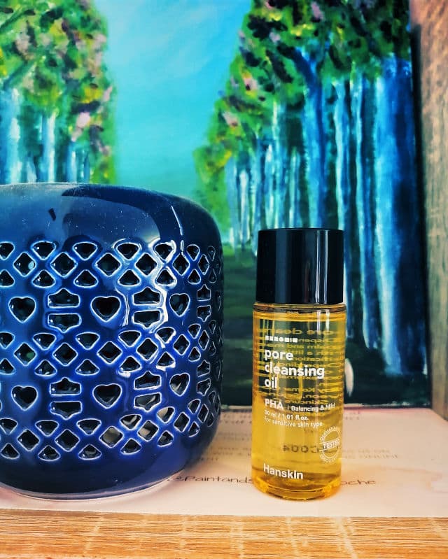 HANSKIN Pore Cleansing Oil PHA review photo by AnnaSkinGlo
