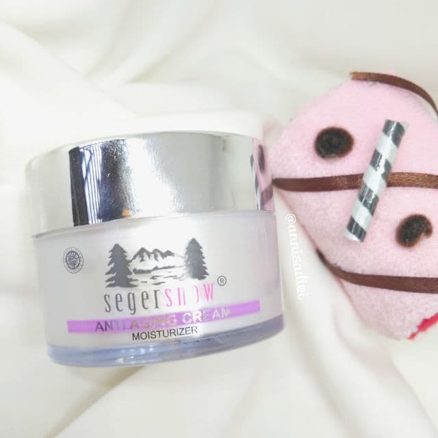 Seger Snow Anti Aging Cream Moisturizer review photo by Annisadivi