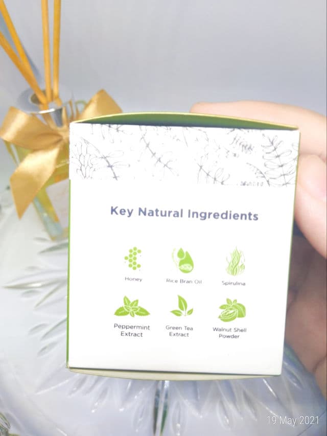 I Trust Nature Spirulina Clay Mask review photo by Annisadivi