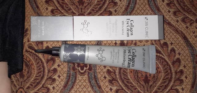 3wClinic Collagen Eye Cream Whitening review photo by Apinkflakes