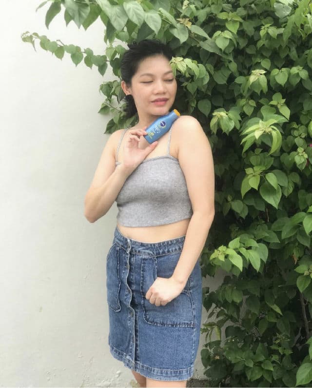 Nivea Sun Protect & Refresh Sun Lotion SPF 50 review photo by Apples