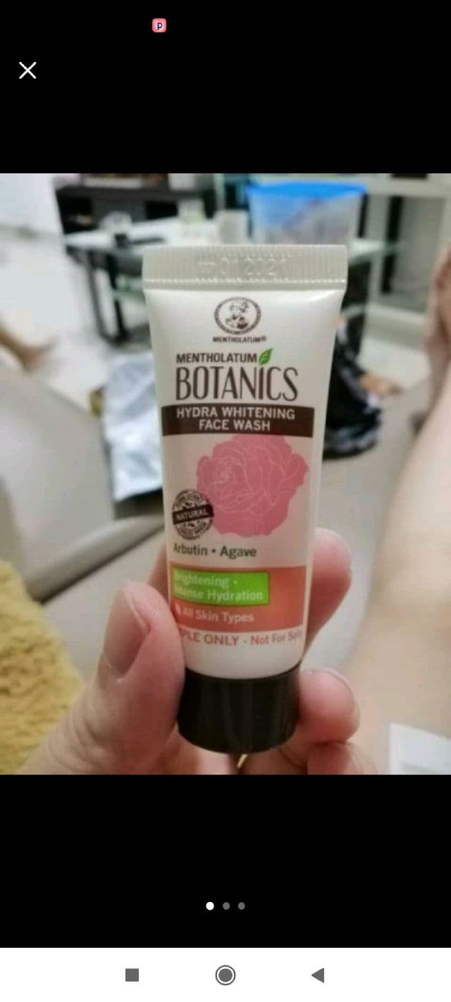 Mentholatum Botanics Hydra Whitening Face Wash review photo by Ariesse93