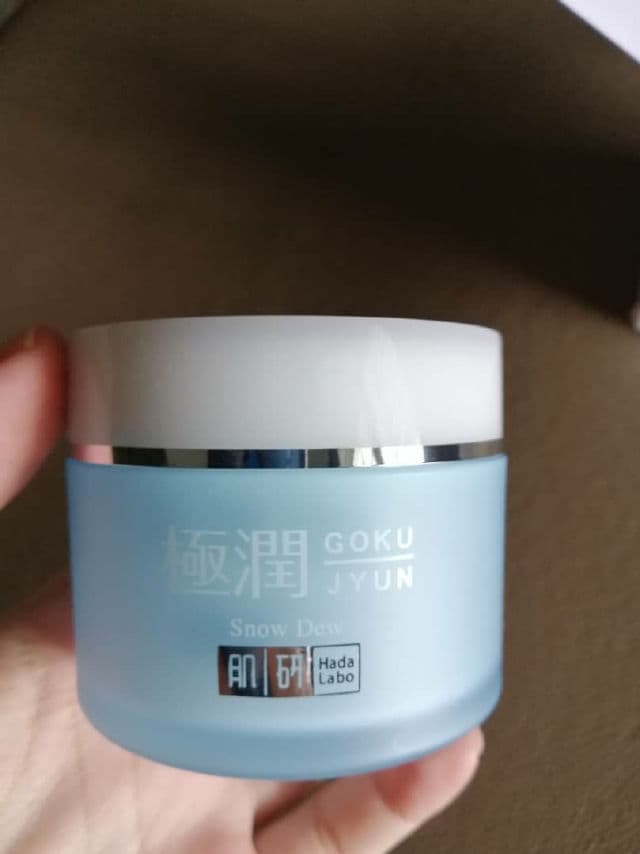 Hada Labo Hydrating Snow Dew review photo by Ariesse93