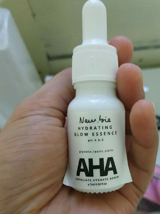 NEWBIE Hydrating Glow Essence review photo by Ariesse93