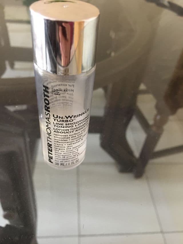 Peter Thomas Roth Un-Wrinkle Turbo Line Smoothing Toning Lotion review photo by SkincareNerd