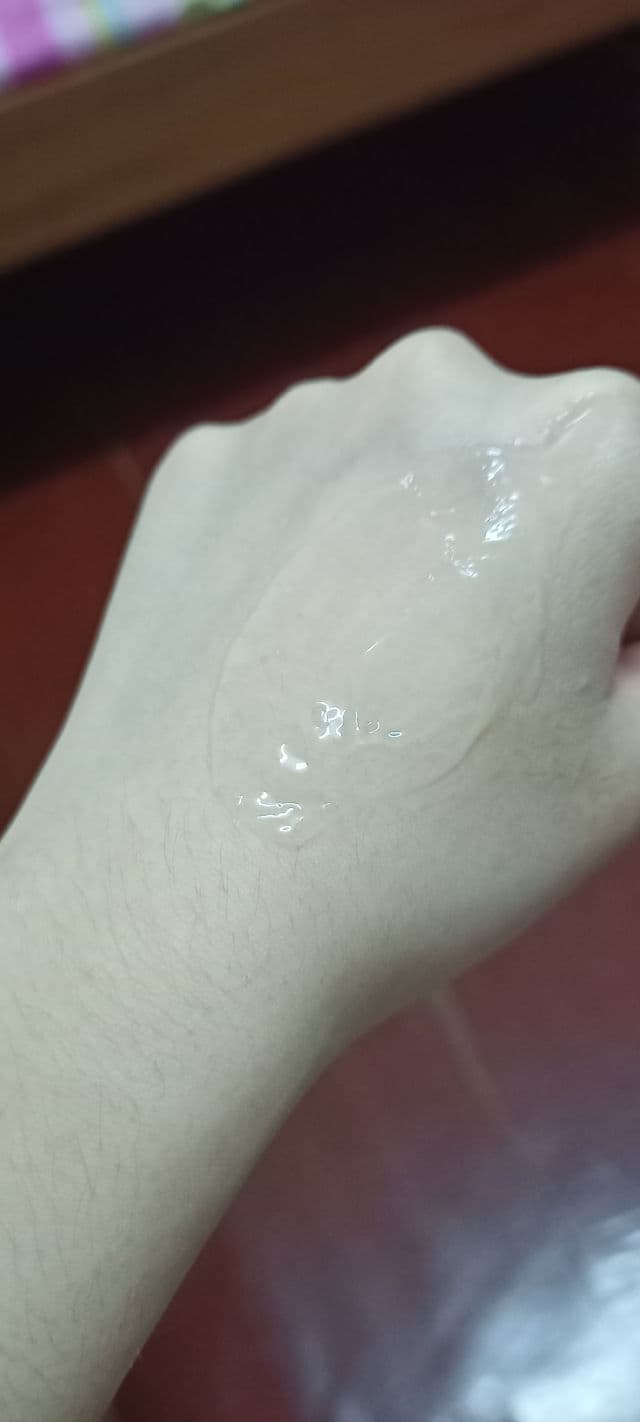 Elianto Hyaluronic Hydro Gel review photo by AshleyThai