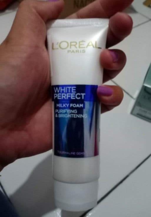 L'Oreal Paris Purifying & Brightening Milky Foam review photo by pparuhwaktu