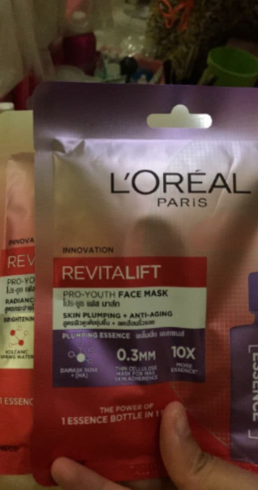 L'Oreal Paris Revitalift Pro-Youth Face Mask (Plumping) review photo by pparuhwaktu