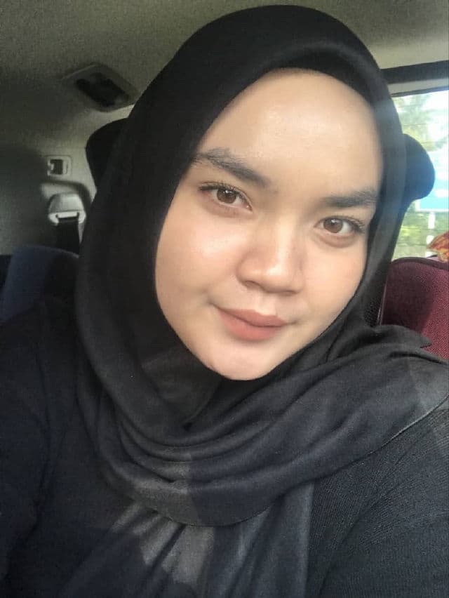 Watsons Aqua UV Whitening Sun Protection Facial Gel SPF50 PA++++ review photo by Axnx