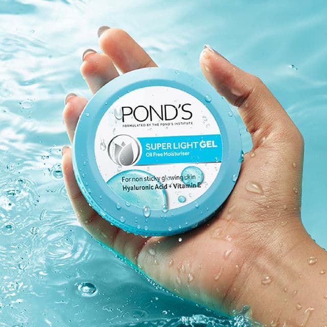 Pond's Super Light Gel Oil Free Moisturizer review photo by skincarebymoi
