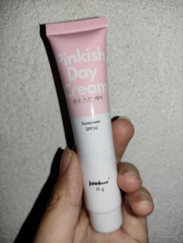 Junni Beauty Pinkish Day Cream SPF50 review photo by AylaAnne