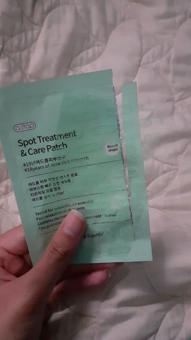 A.Stop Spot Treatment & Care Patch review photo by Suriskinsdiary