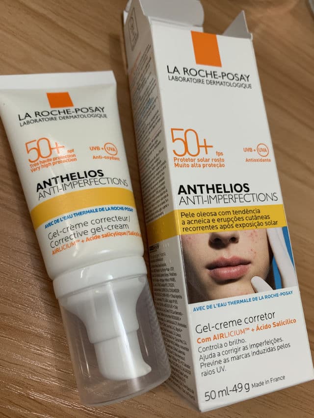 La Roche-Posay Anthelios Anti-Imperfections Gel-Cream SPF50+ review photo by Aznaida