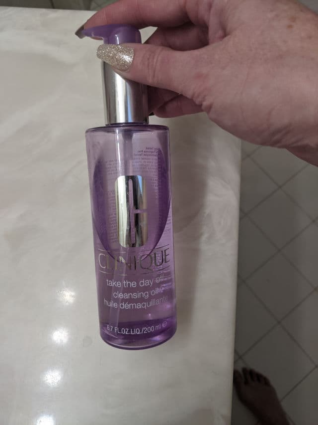 Clinique Take the Day Off Cleansing Oil review photo by Azureblu