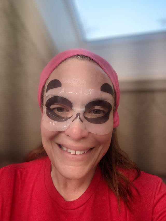 Peach Slices Magic Panda Eye Mask review photo by Azureblu