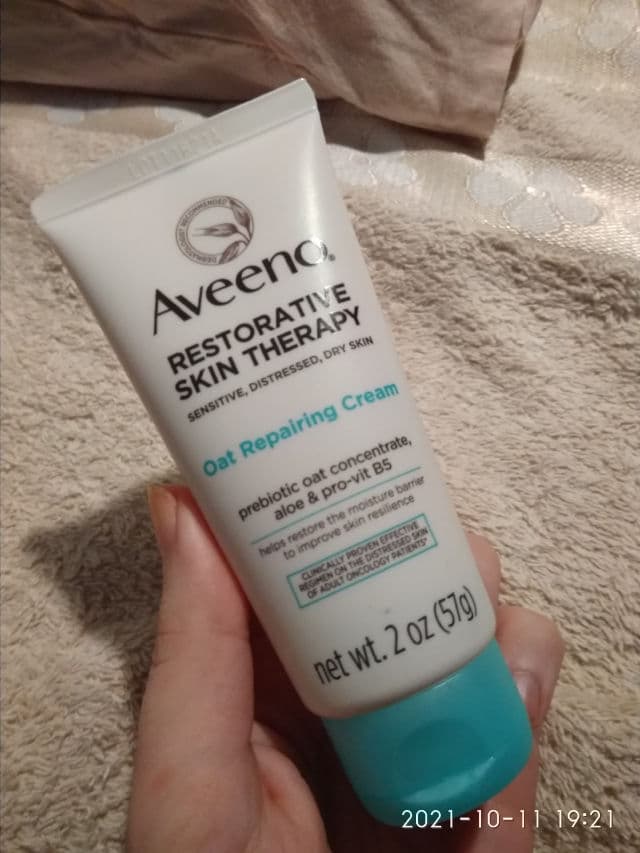 Aveeno Restorative Skin Therapy Oat Body Cream review photo by Balkangirl
