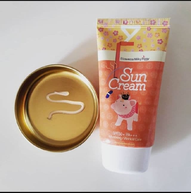 ELIZAVECCA Milky Piggy Sun Cream SPF50+ PA+++ review photo by Banuel