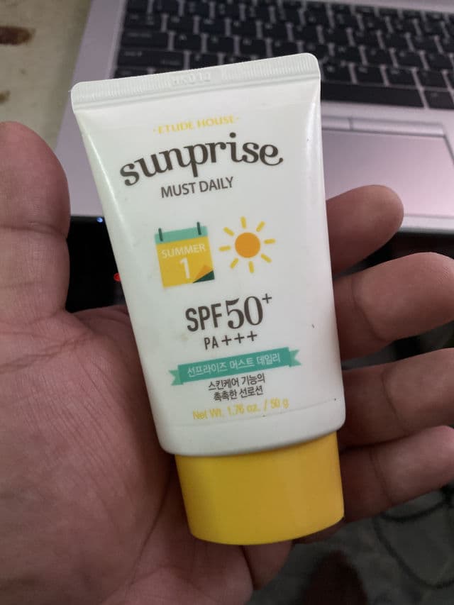 ETUDE Sunprise Must Daily Lotion SPF50+ PA+++ review photo by Bazz