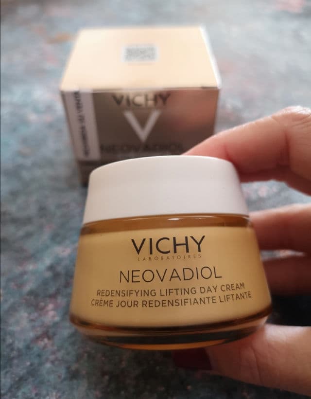Vichy Laboratories Neovadiol Compensating Complex Day Care Cream review photo by Beats