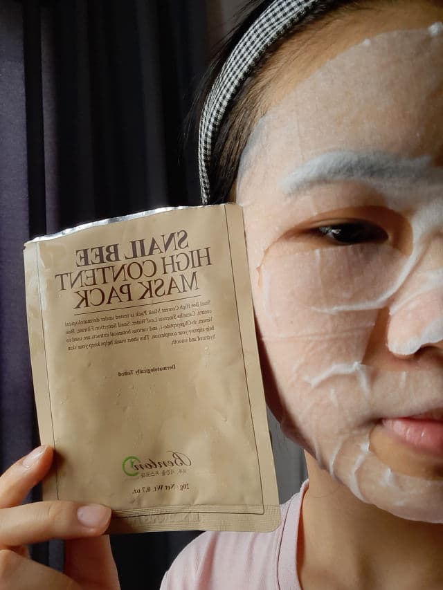 BENTON Snail Bee High Content Mask review photo by BeautyByPotato