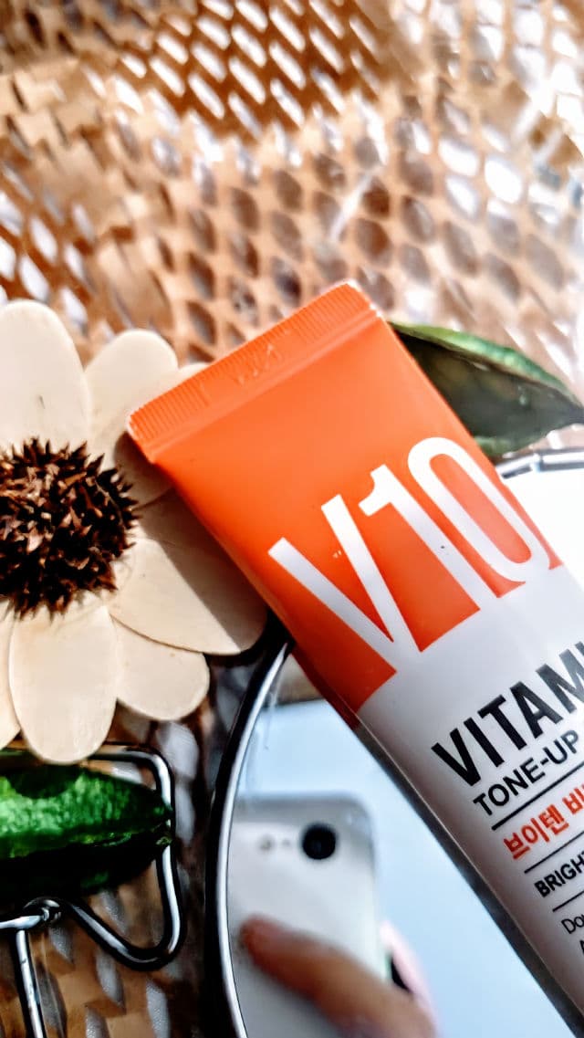 Some By Mi V10 Vitamin Tone-Up Cream review photo by Belleviewithika