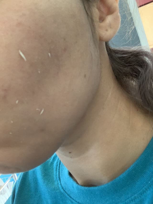 Neutrogena Bright Boost Facial Moisturizer + SPF30 review photo by Beri1872