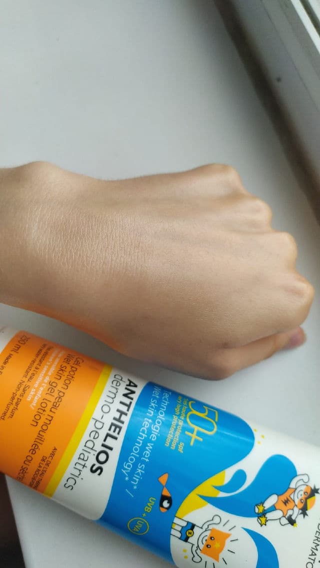 La Roche-Posay Anthelios Dermo-Pediatrics Lotion SPF50+ review photo by Bibii