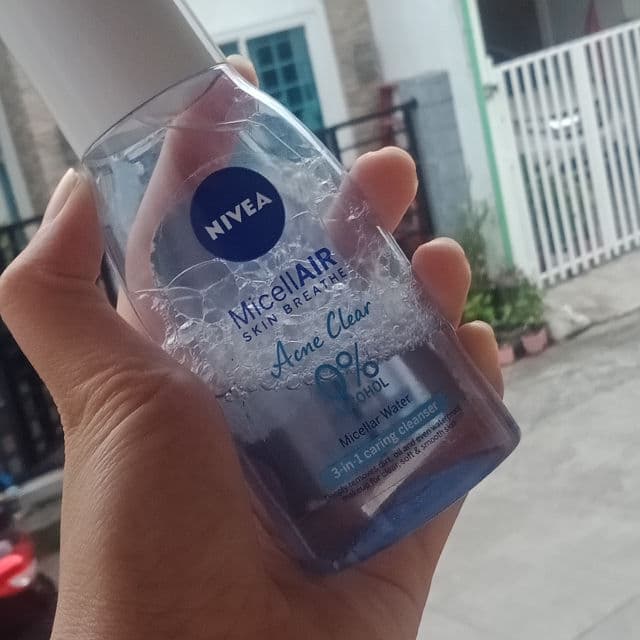 Nivea Acne Clear MicellAIR Cleanser 0% Alcohol review photo by Biyangkaaa