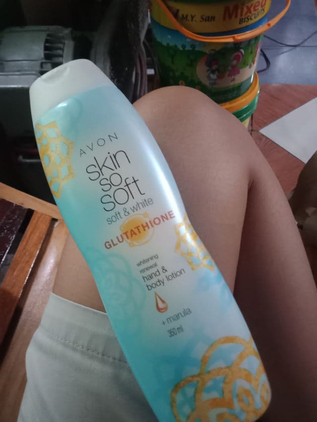 Avon Skin So Soft Lotion review photo by Biyangkaaa