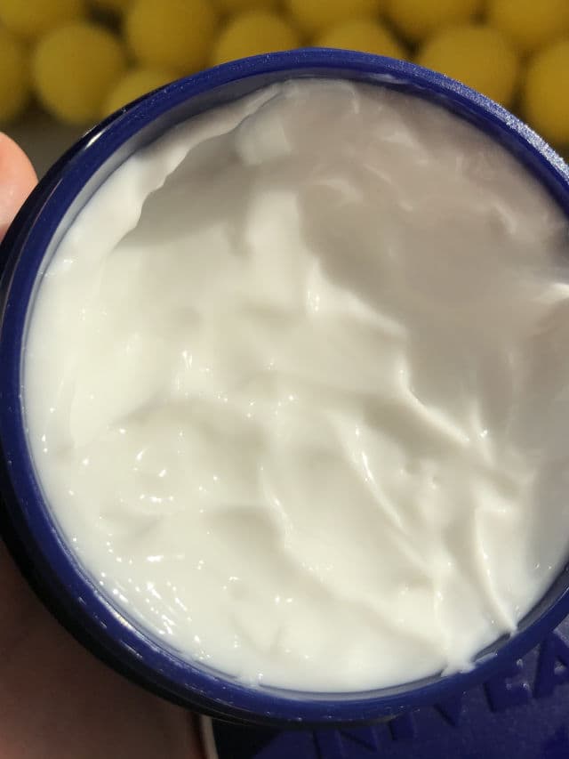 Nivea Crema Facial Hyaluron Cellular Filler Anti-Edad De Noche review photo by BlondieRS