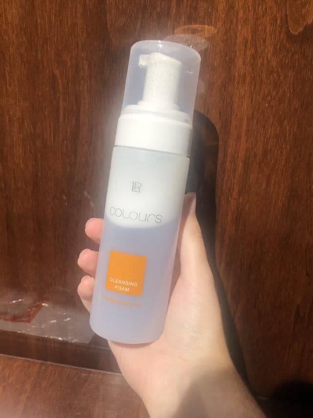 LR Colours Cleansing Foam review photo by BlondieRS